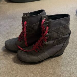 Sorel Lexie Wedge Women’s size 8.5
